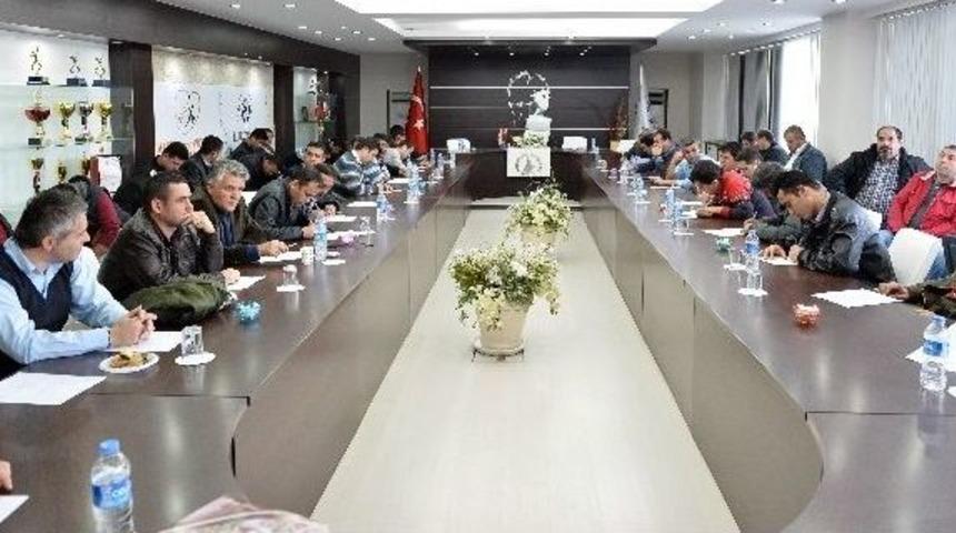 Kariyer Merkezi 327 Vatandaşı İşe Yerleştirdi