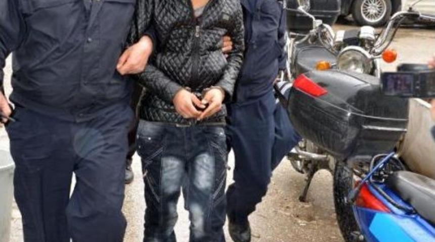 Polisin Ele Ge&ccedil;irdiği &Ccedil;anta Dolusu Para, Dolandırıcıların &Ccedil;ıktı