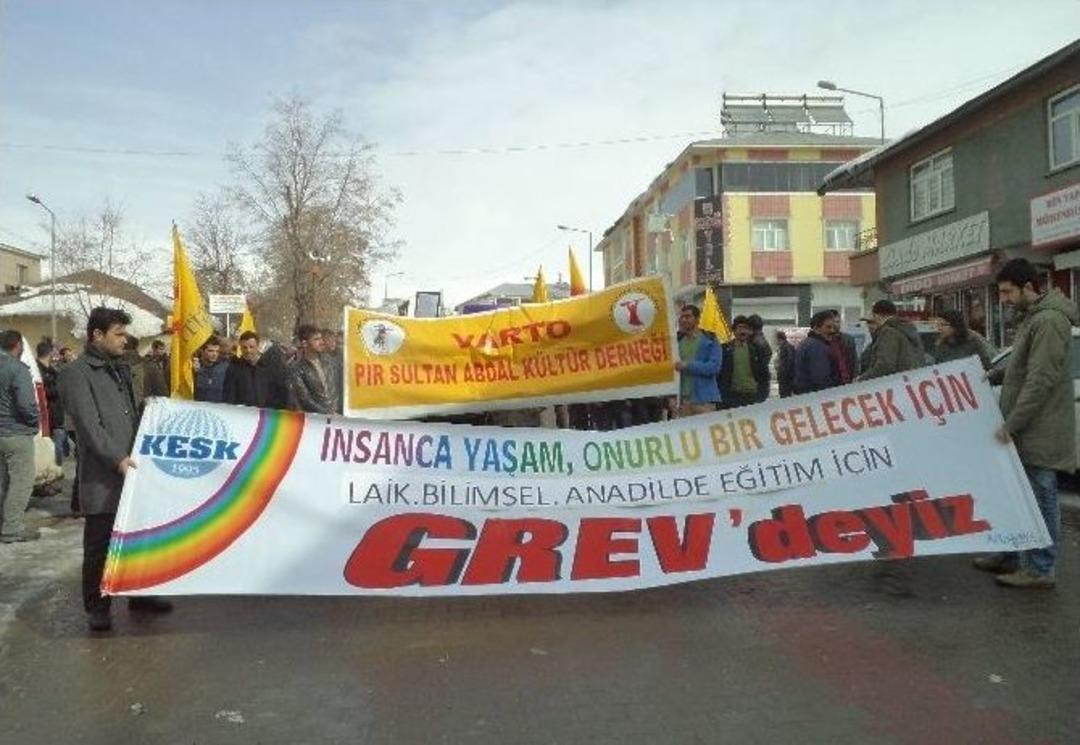 Eğitim-sen&rsquo;den İş Bırakma Eylemi