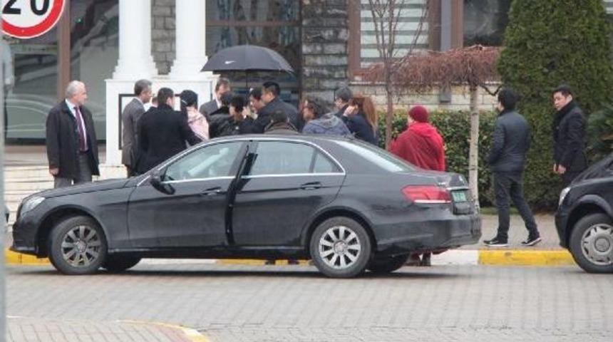 Moğolistan Adalet Bakanı, Kızının Cenaze Işlemlerini Takip Etti