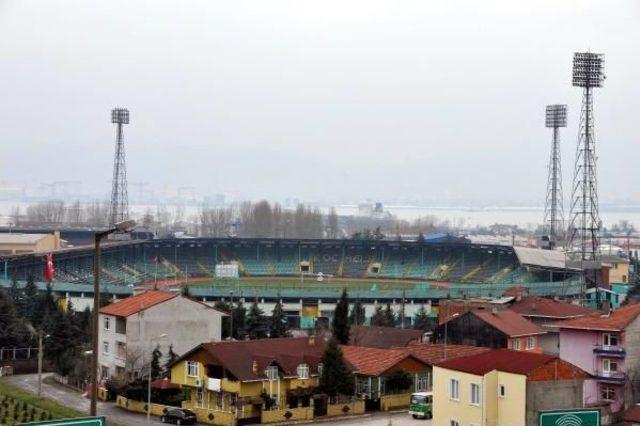 İzmit İsmetpaşa Stadı'nın Yıkımına Haziran'da Başlanacak