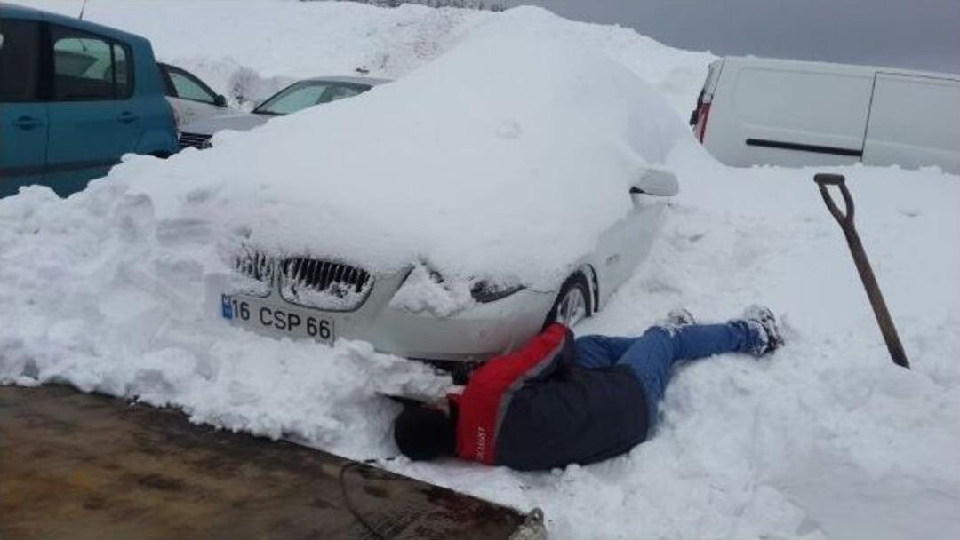 Uludağ&rsquo;da Ara&ccedil;lar Kara G&ouml;m&uuml;ld&uuml;