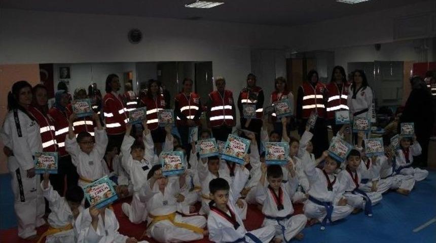 Eskişehir&rsquo;de Sporculara Sosyal G&ouml;n&uuml;ll&uuml;l&uuml;k Projesi