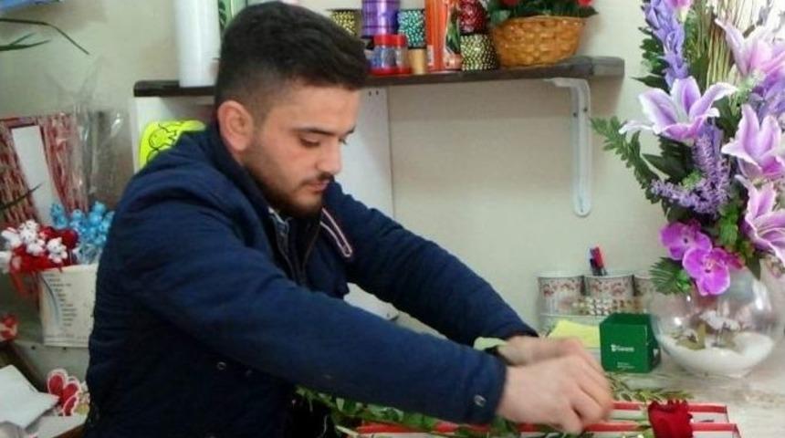 Engellilere Sevgililer G&uuml;n&uuml; Jesti