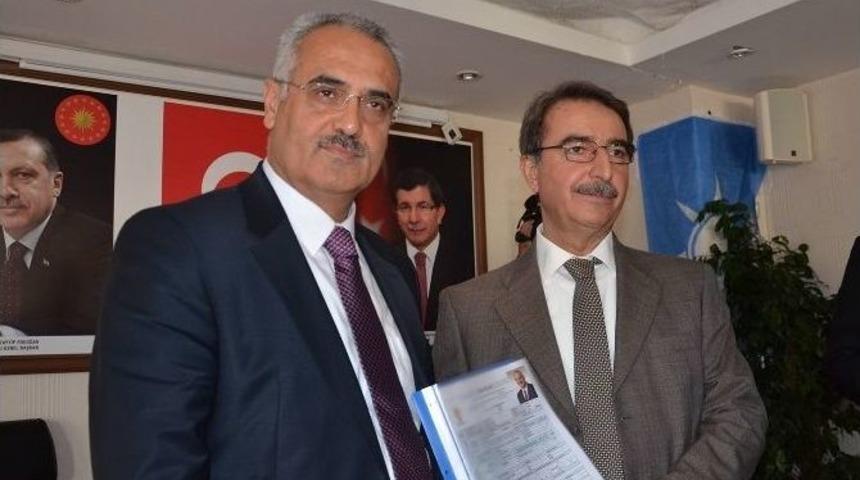 Mardin&rsquo;den &Uuml;&ccedil; Dilde Milletvekili Adaylığı Başvurusu