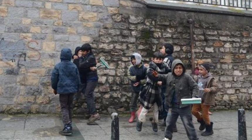 Her Şeye Rağmen &Ccedil;ocuklar