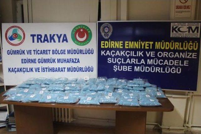 Kapıkule’De 70 Kilo Ecstasy Hap Ve 98 Gram Kokain Ele Geçirildi