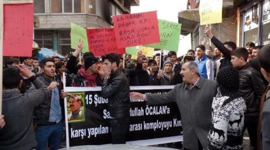 Erciş'te, &Ouml;calan'ın Yakalanışının 16 Yıld&ouml;n&uuml;m&uuml;nde Protesto