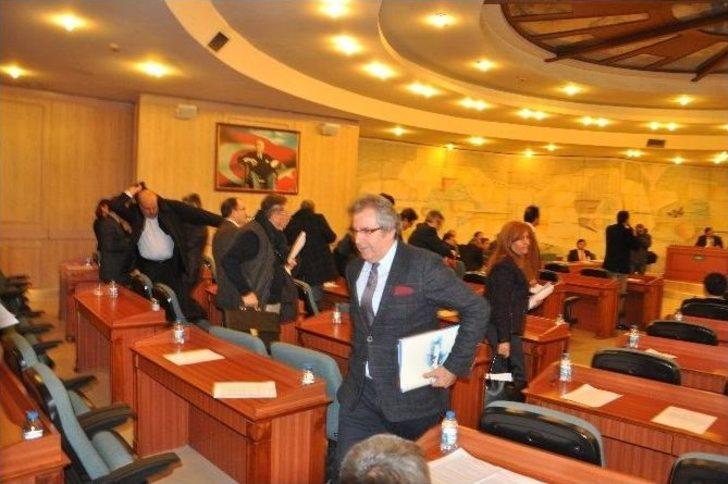 Balıkesir Büyükşehir Belediye Meclisi’nde Gerginliklik G5