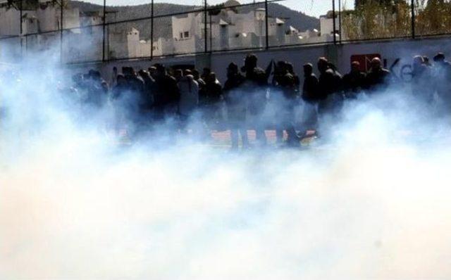 Bodrum'da Farklı Birimdeki Polislere Çevik Kuvvet Eğitimi