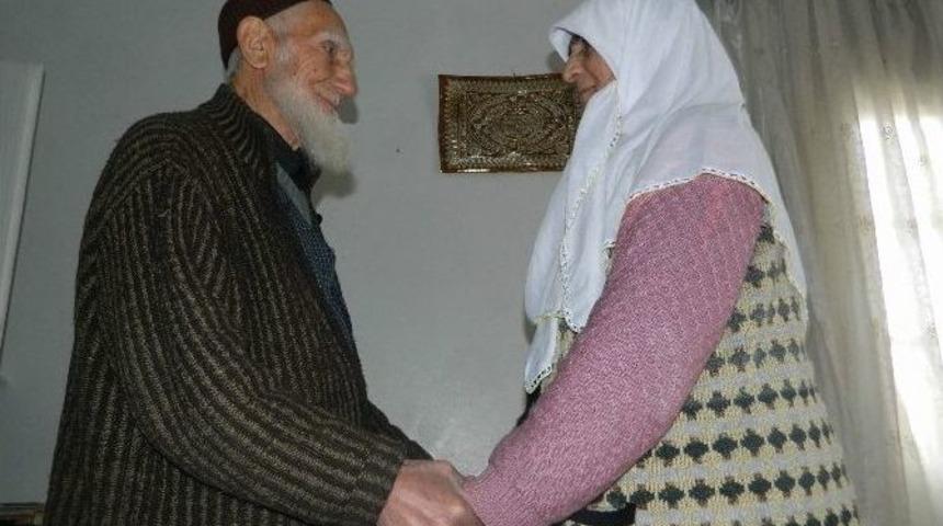 (&ouml;zel Haber) Acısıyla Tatlısıyla 63 Yıldır Aynı Yastığa Baş Koyuyorlar