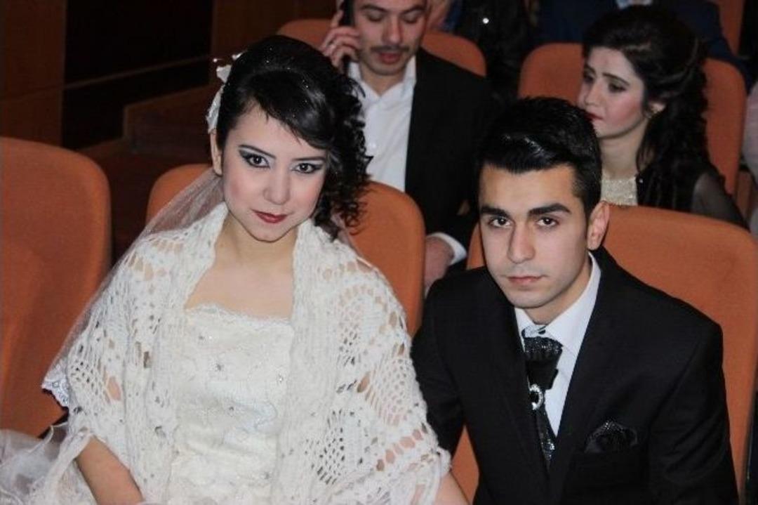 Sevgililer G&uuml;n&uuml;&rsquo;nde Evlendiler