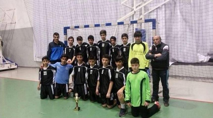 Yunusemre Belediyespor Hentbolda Lider Oldu