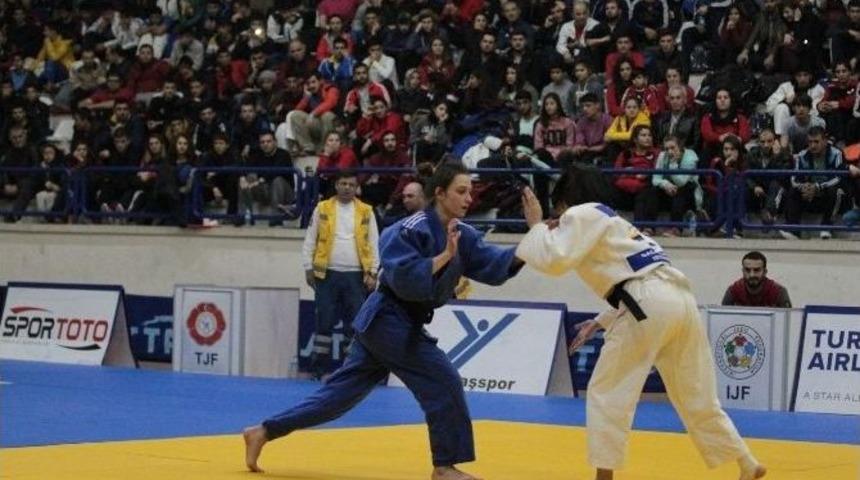 Milli Judocular Avusturya&rsquo;da Fırtına Gibi Esiyor