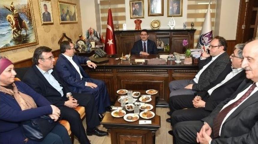 Başkan &Ccedil;elik, Erg&uuml;n&rsquo;e Ateş P&uuml;sk&uuml;rd&uuml;: