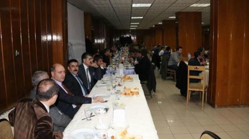 Hakkari'ye Yeni Atanan &Ouml;ğretmenlere Kaynaşma Yemeği