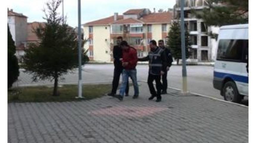 Bonzai Ve Esrar Ile Yakalanan 4 Kişi Tutuklandı