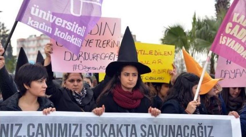 &Ouml;zgecan'ın &Ouml;ld&uuml;r&uuml;lmesini Protesto Ettiler
