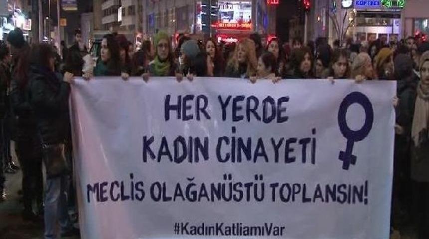 &Ouml;zgecan I&ccedil;in Kadık&ouml;y'de Y&uuml;r&uuml;y&uuml;ş