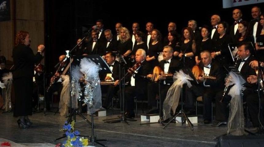 Sevgililer G&uuml;n&uuml; Konseri İlgi G&ouml;rd&uuml;