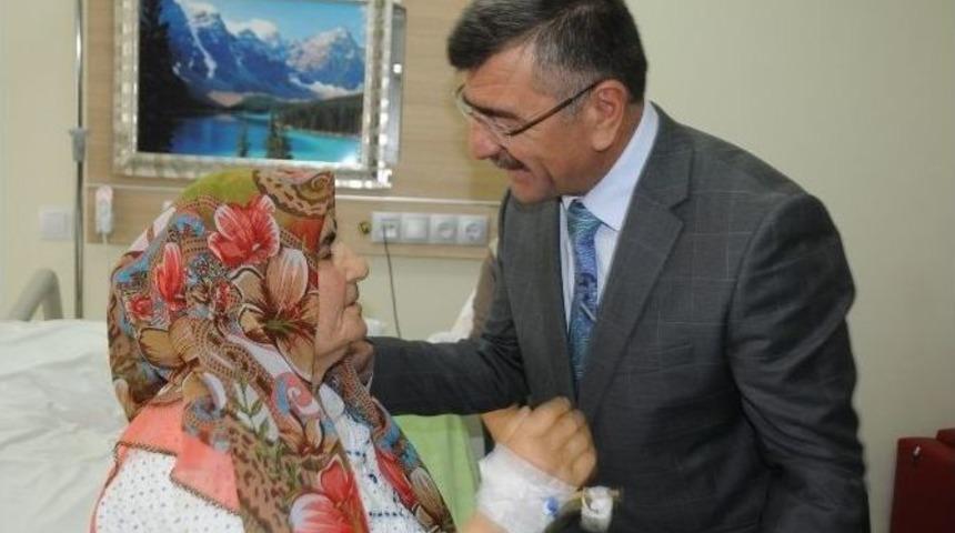 Belediye Başkanı Faruk Akdoğan Hastaları Ziyaret Etti