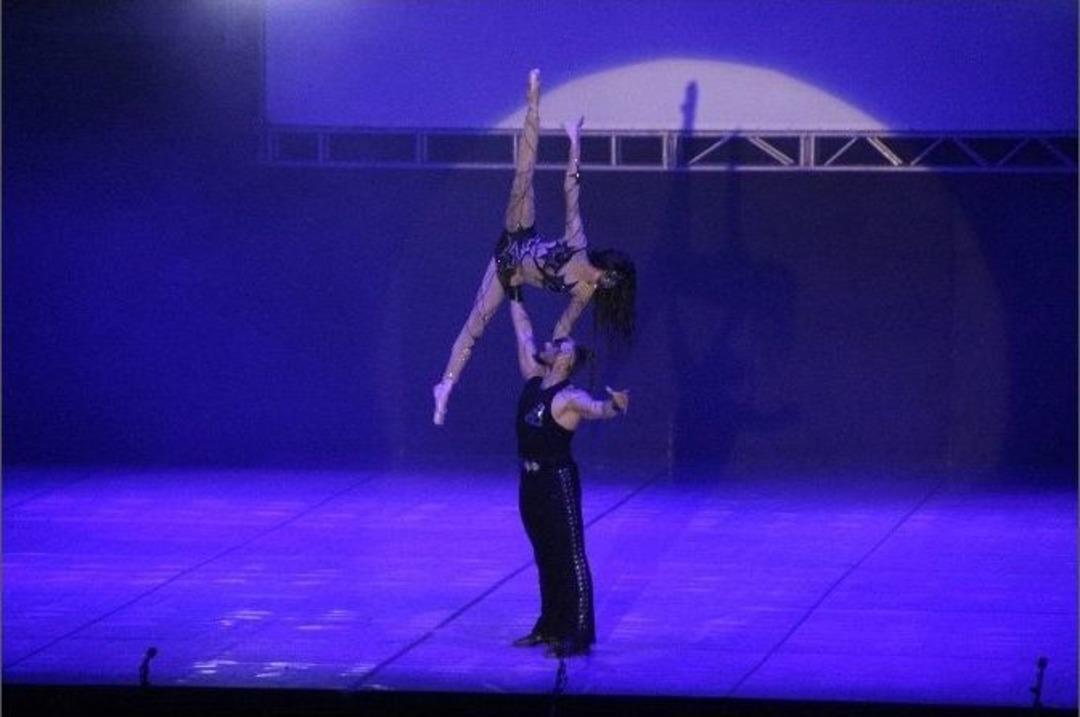 &lsquo;anadolu Ateşi&rsquo; Sevgililer G&uuml;n&uuml;&rsquo;nde Sakarya&rsquo;da Sahne Aldı