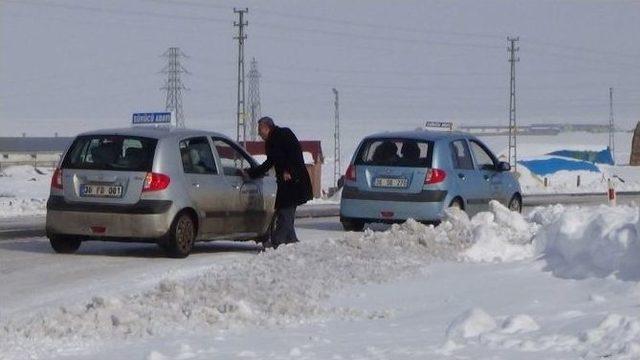 Kars’ta Sürücü Kurslarına Kadınlar Yoğun İlgi Gösteriyor