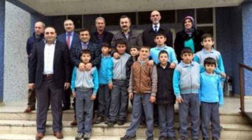 Başkan Altunbaş &Ccedil;ağlayan İmam Hatip Ortaokulu&rsquo;nu Ziyaret Etti