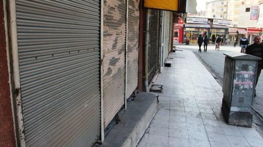 Iğdır&rsquo;da Kepenk Kapama Eylemi