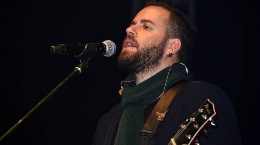 Emre Aydın Aliağa&rsquo;yı Coşturdu