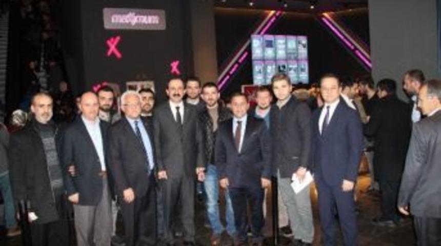 Ak Partililer K.o.z Filmini İzledi