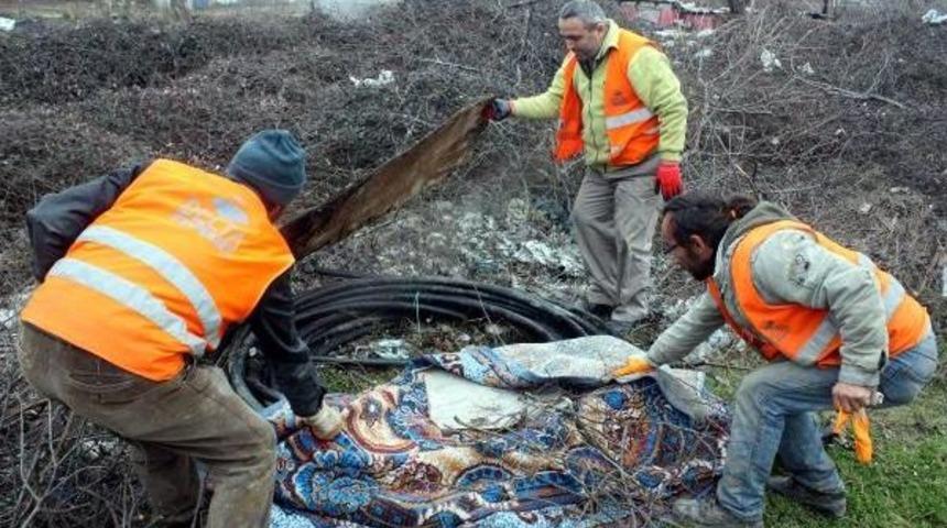 Tcdd'ye Ait Kabloları &Ccedil;aldılar