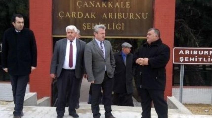 Lapseki Kaymakamı Tavlı &Ccedil;ardak Arı Burnu Şehitliğini Gezdi