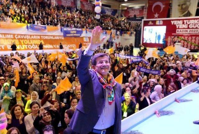 Davutoğlu, Özgecan Için Fatiha Okuttu, 'kadına Uzanan Eller Kırılsın' Dedi