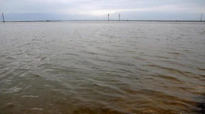 Amik Ovası'nda 90 Bin Dekar Arazi Sular Altında Kaldı