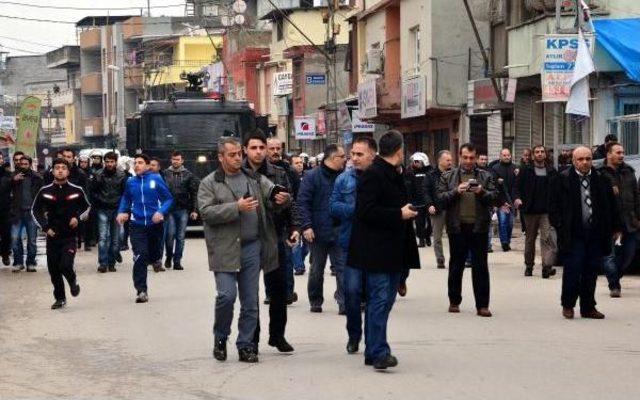 Adana'da 'öcalan' Eylemi