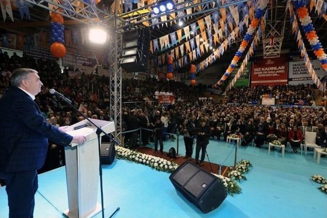 Başkan To&ccedil;oğlu İl Kadın Kolları Kongresine Katıldı