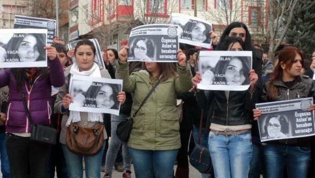 Güneydoğu'da Bir Çok Ilde Öcalan Için Kepenk Kapatıldı (3)