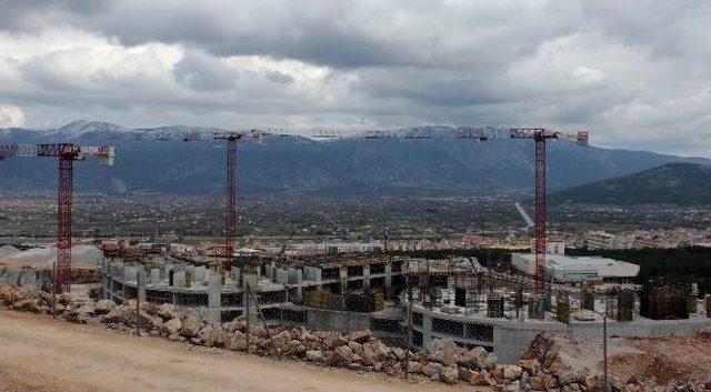 Hastane İnşaatının Yüzde 15’i Tamamlandı