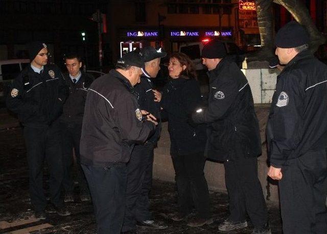 Özgecan’ın Öldürülmesine Bıçaklı Protesto