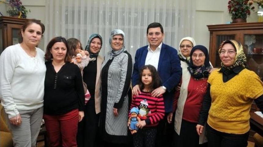 Başkan T&uuml;t&uuml;nc&uuml; Halk Buluşmasına Ulus&rsquo;ta Devam Etti