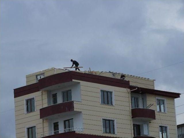 Çatılarda Onarım Mesaisi Yeniden Başladı