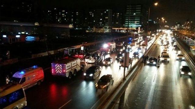 (özel Haber) Genç Sürücünün Sürat Denemesi Kazayla Son Buldu