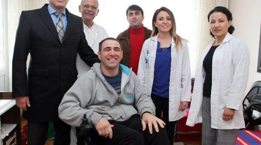 Antalya&rsquo;da 100 Yaş &Uuml;st&uuml;ndeki 11 Hastaya Evde Bakım Hizmeti