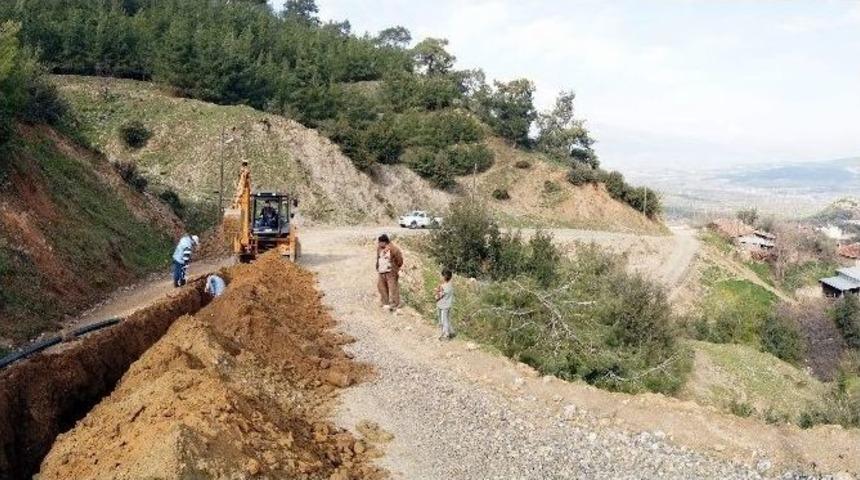 Aski, Karacasu&rsquo;da Heyelanın Yaralarını Sardı