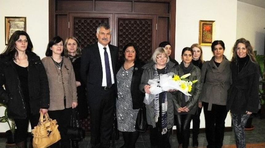 Sırbistanlı Kadınlardan &Ouml;zgecan Duyarlılığı