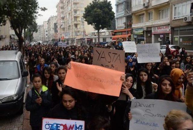 Mersin'de Öğrenciler Okuldan Önce Özgecan Cinayetini Protesto Etti