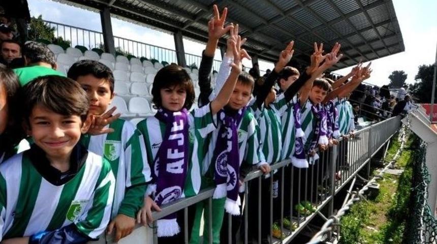 Bodrum Ve Afyon Taraftarından &Ouml;rnek Davranış