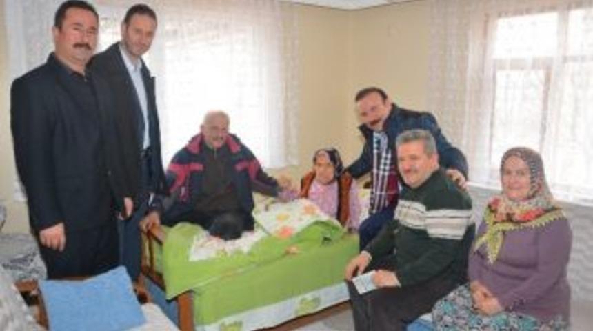 Doktor Başkandan Hastalara Ziyaret