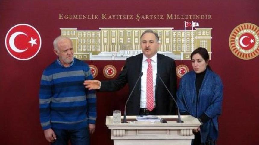 &Ouml;len Kameramanın Eşi Ve Babası Meclis'te Ağladı